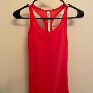 Lululemon tank